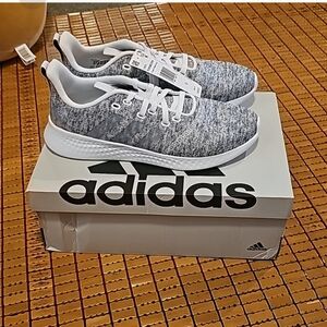 Adidas pure motion Women's running shoes nwt